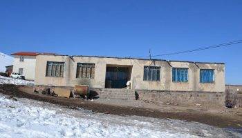 مدرسه روستای هفت چشمه