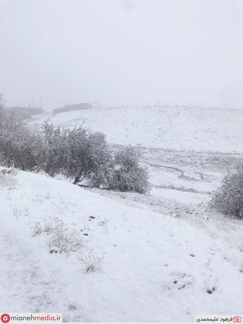برف پاییزی روستای شیخدر آباد (شیخ دار آوا)