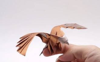 عقاب کاغذی بسازید